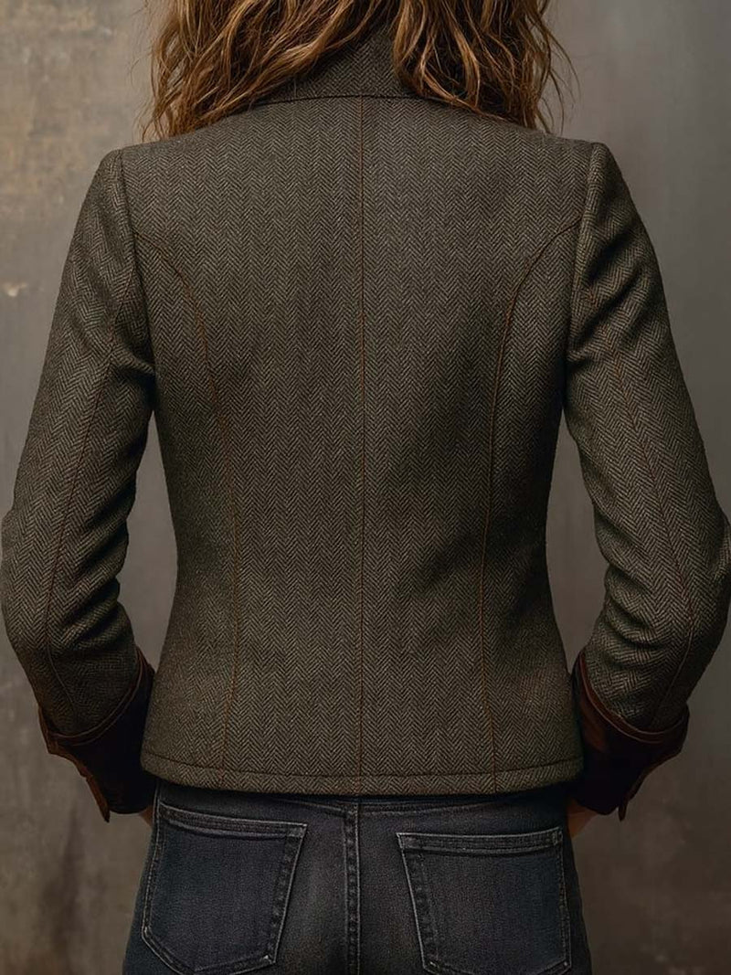 Dorthe | Sildebensblazer i Olivengrøn, forfra