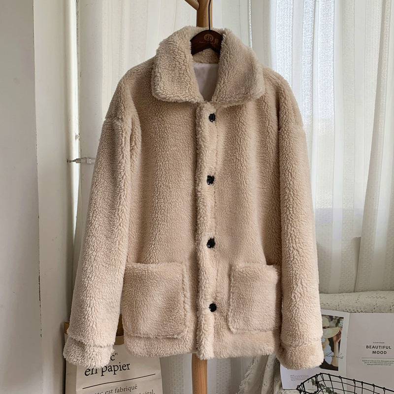 Nikoline | Teddyfrakke i Beige, forfra