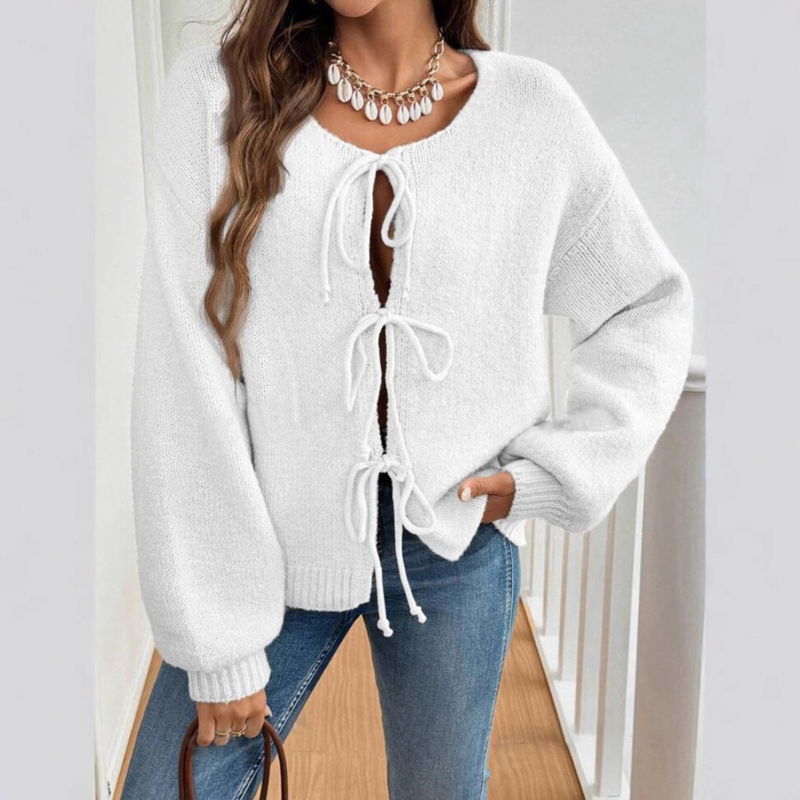 Lilly | Cardigan med bindebånd i Råhvid, forfra