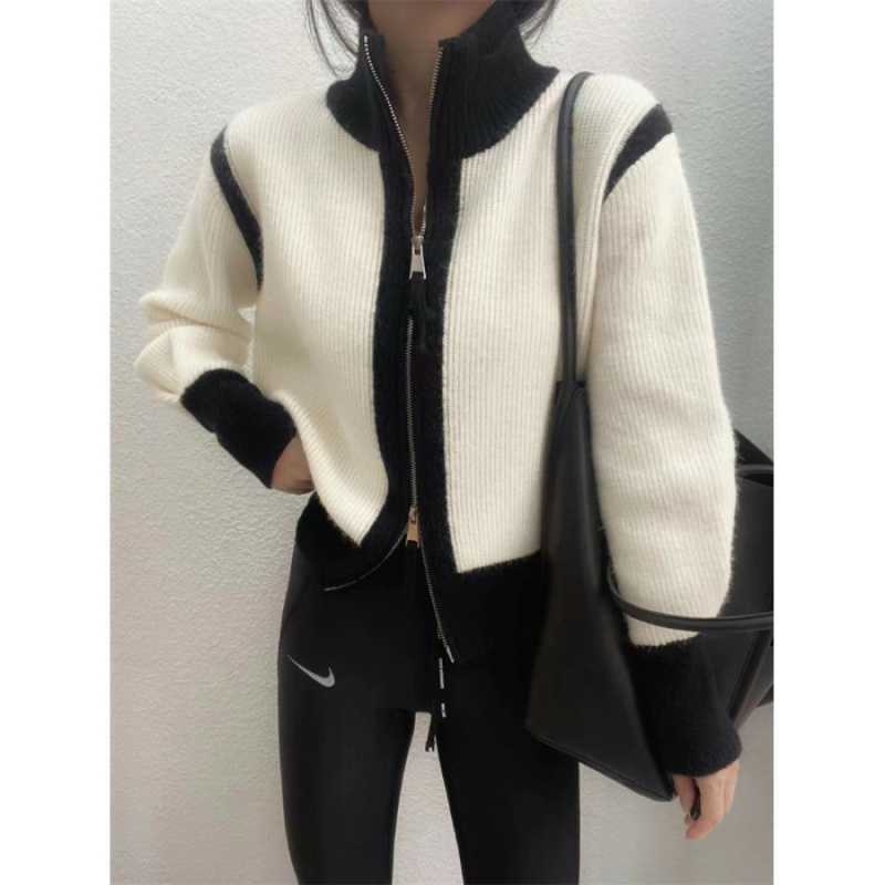 Svea | Zip-cardigan i Hvid, forfra