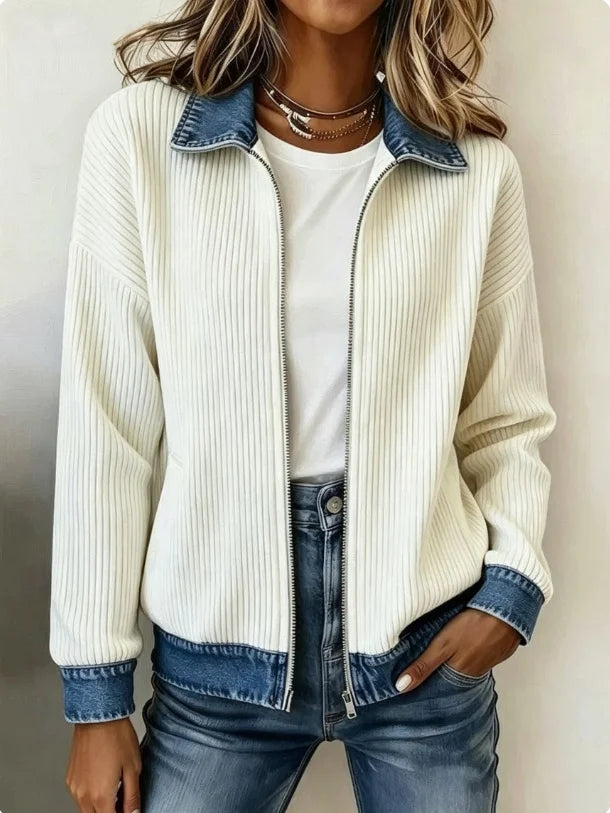 Trude | Jakke i Beige, forfra