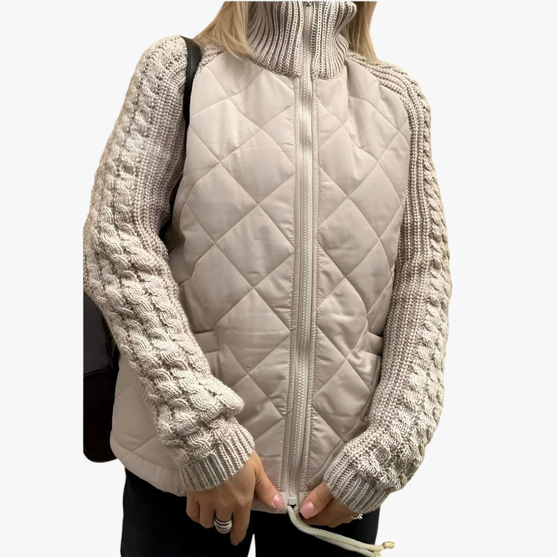 Ditte | Quiltet jakke i Beige, forfra