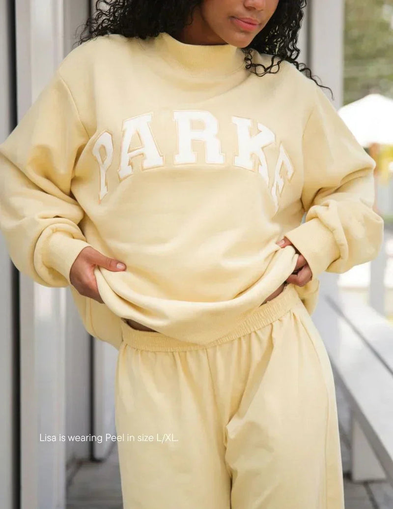 Sally | Sweatshirt i Gul-Hvid, forfra