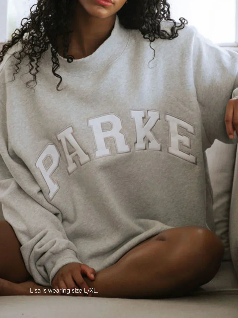 Sally | Sweatshirt i Grå-Hvid, forfra