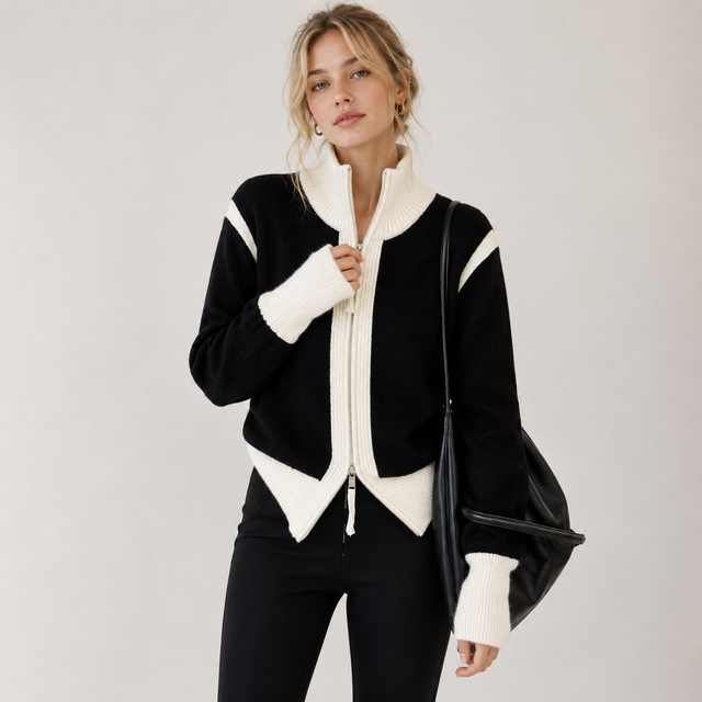 Svea | Zip-cardigan i Sort, forfra