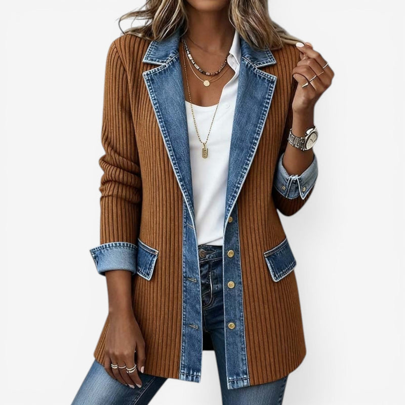 Therese | Blazer i Khaki, forfra