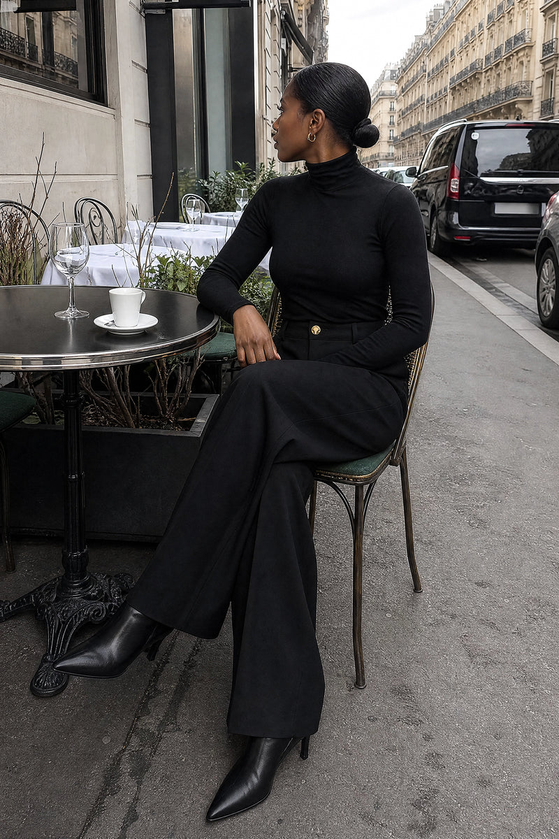 SOFAINE-V7-LIFE-Alina | Wide Leg Trousers in Black, café scene