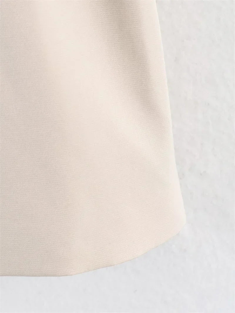 Oversized Short Trench Jacket for Women with Tie Belt and Wide Lapels in Beige, fabric close-up