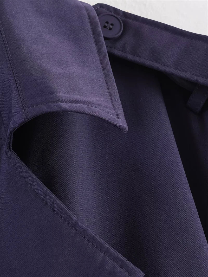 Oversized Short Trench Jacket for Women with Tie Belt and Wide Lapels in Dark Blue, collar detail