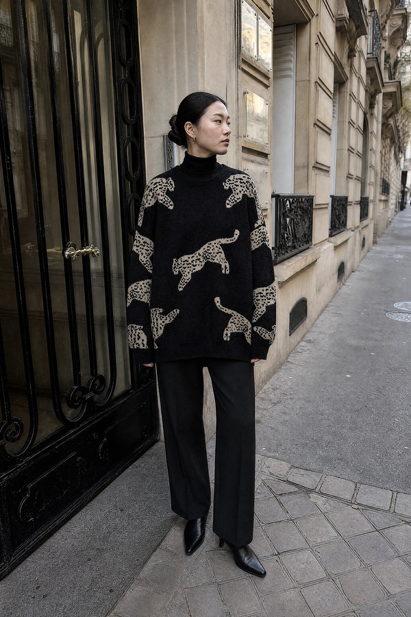 SOFAINE-V7-LIFE-Amber | Leopard Print Sweater in Black, street-style view