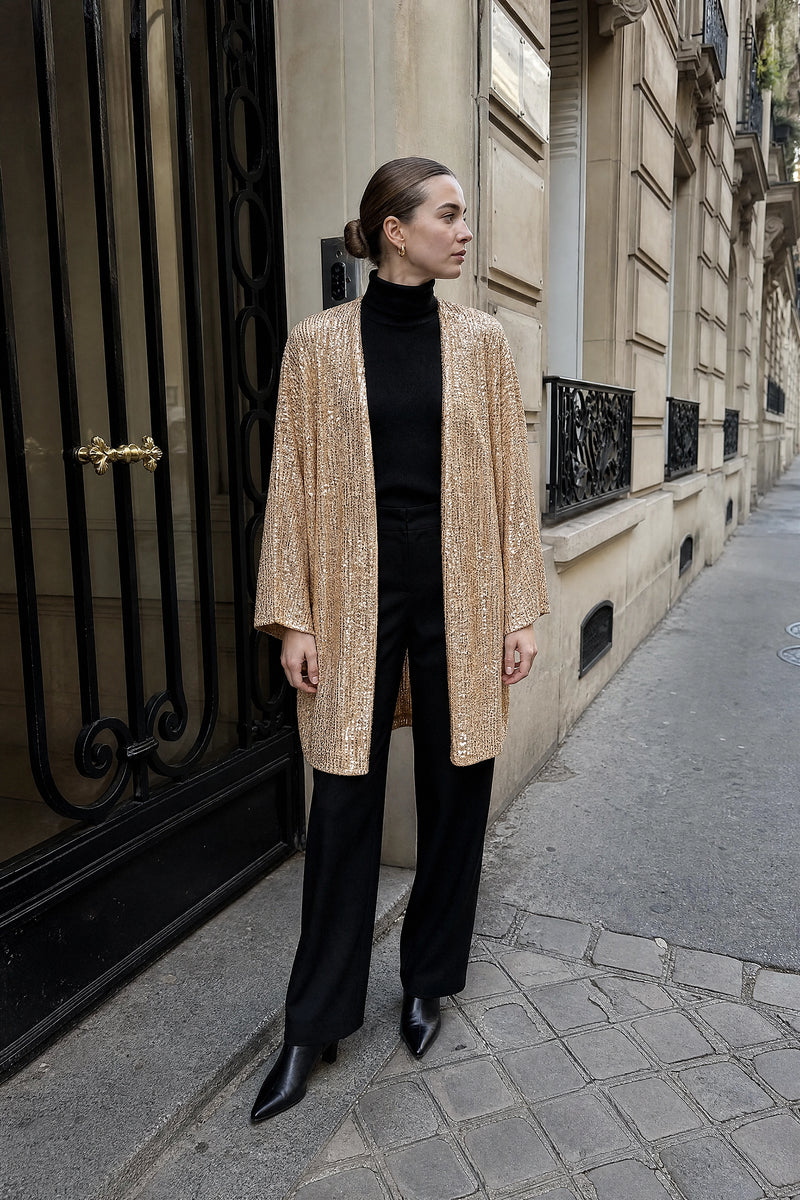 SOFAINE-V7-LIFE-Angelina | Sequin Knit Cardigan in Champagne, street-style view