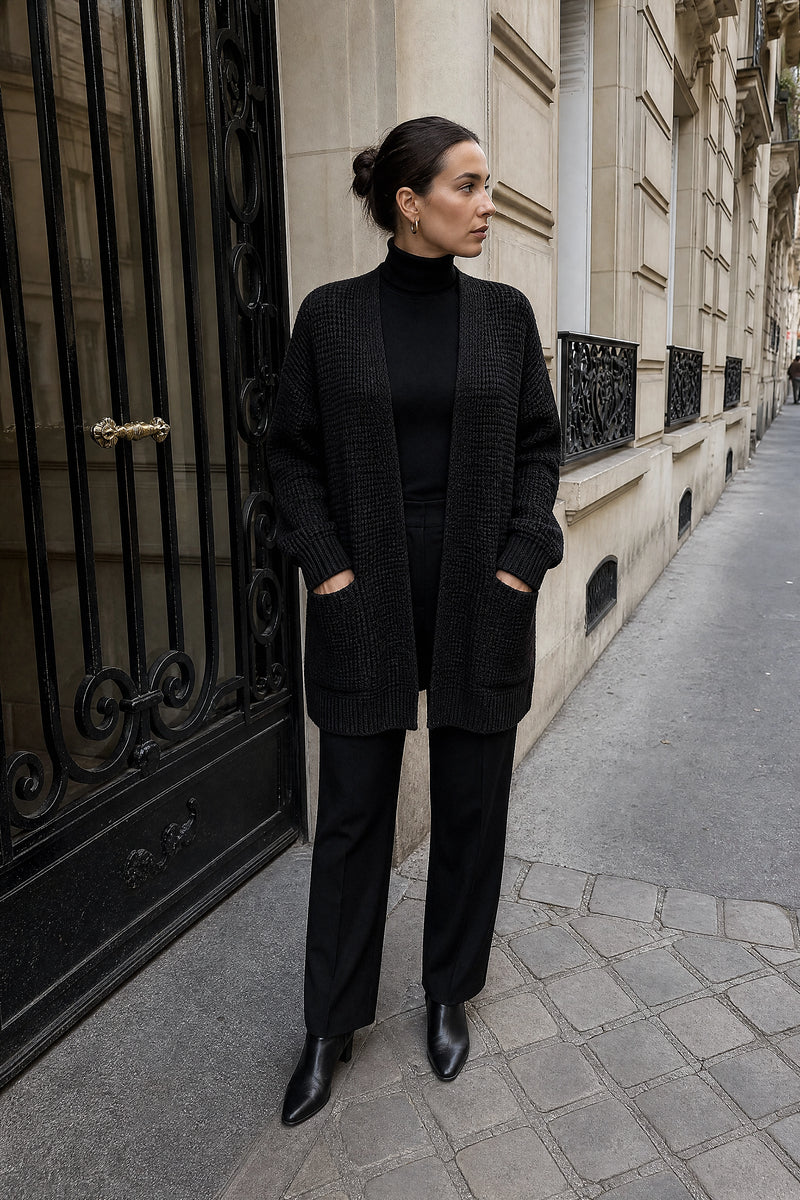 SOFAINE-V7-LIFE-Bexley | Merino-Style Cardigan in Black, street-style view