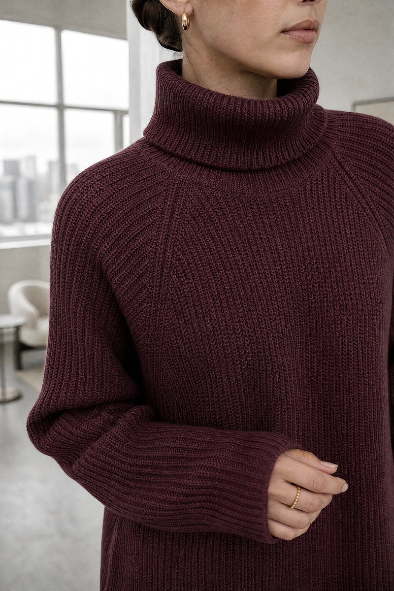 Blythe | Ribbed Turtleneck Dress in Burgundy, fabric close-up