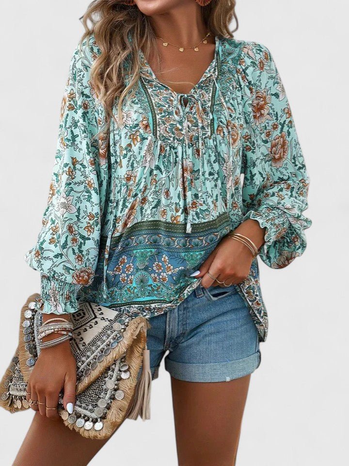 Sofia | Boho bluse med print, forfra