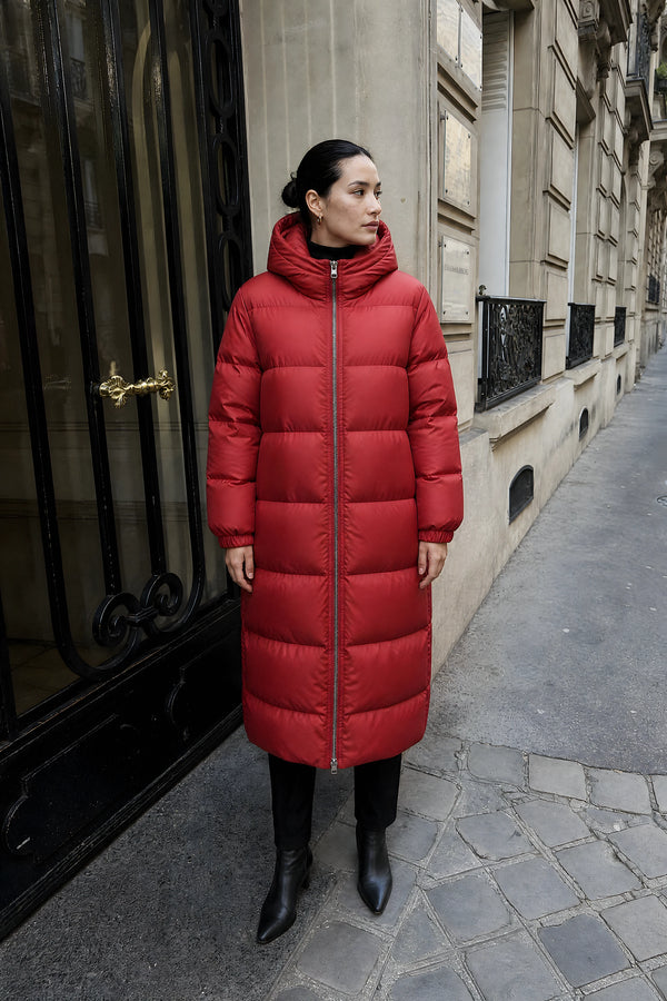 SOFAINE-V7-LIFE-Brenna | Quilted Winter Coat in Red, street shot
