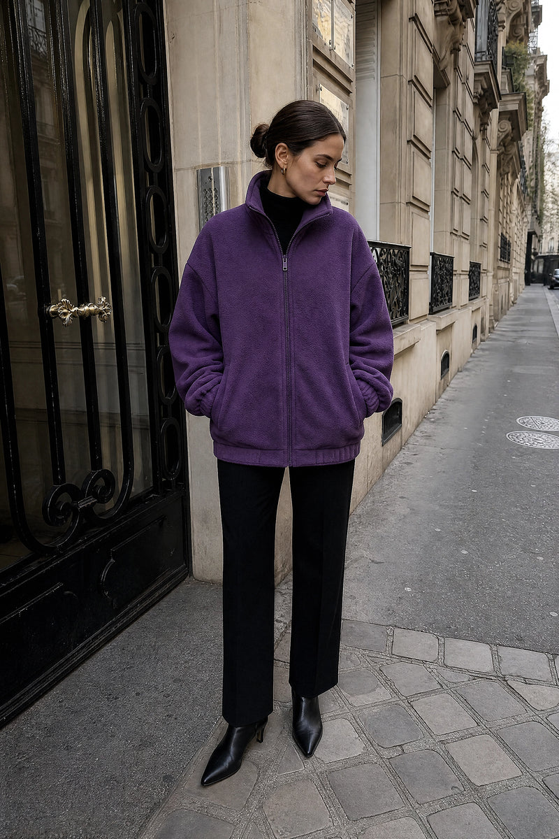 SOFAINE-V7-LIFE-Brielle | Zip-Up Jacket in Purple, street-style view