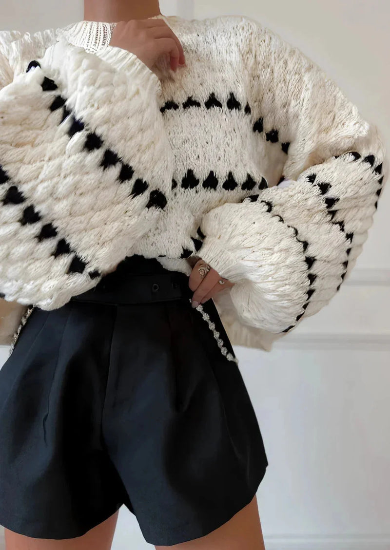 Chunky Knit Sweater for Women with Heart Pattern and Balloon Sleeves in Cream, close-up