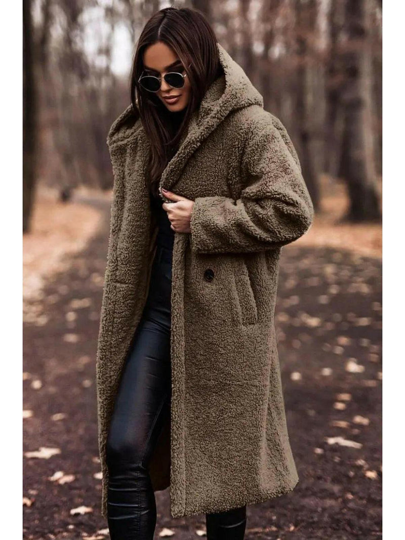 Adela | Frakke i Khaki, forfra