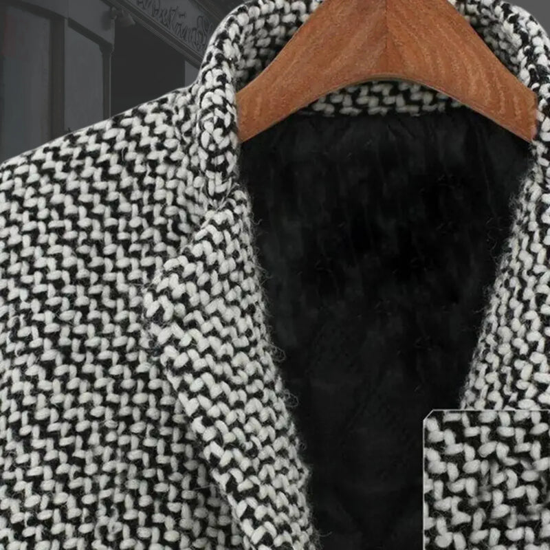 Longline Tweed Coat for Women with Notch Lapel and Quilted Lining in Gray, collar and lining close-up