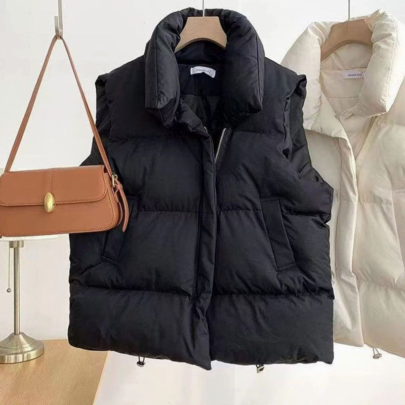 Jenny | Vest i Sort, forfra