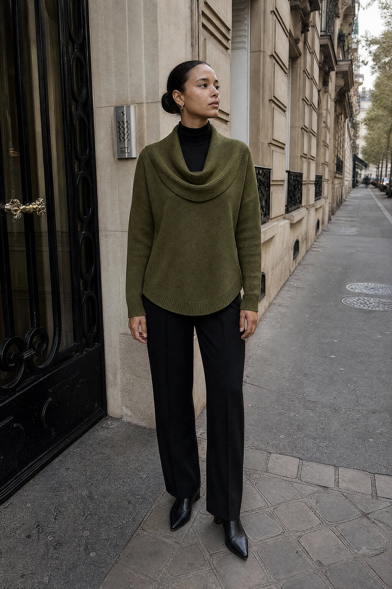 SOFAINE-V7-LIFE-Daria | Cowl Neck Sweater in Army Green, street-style view