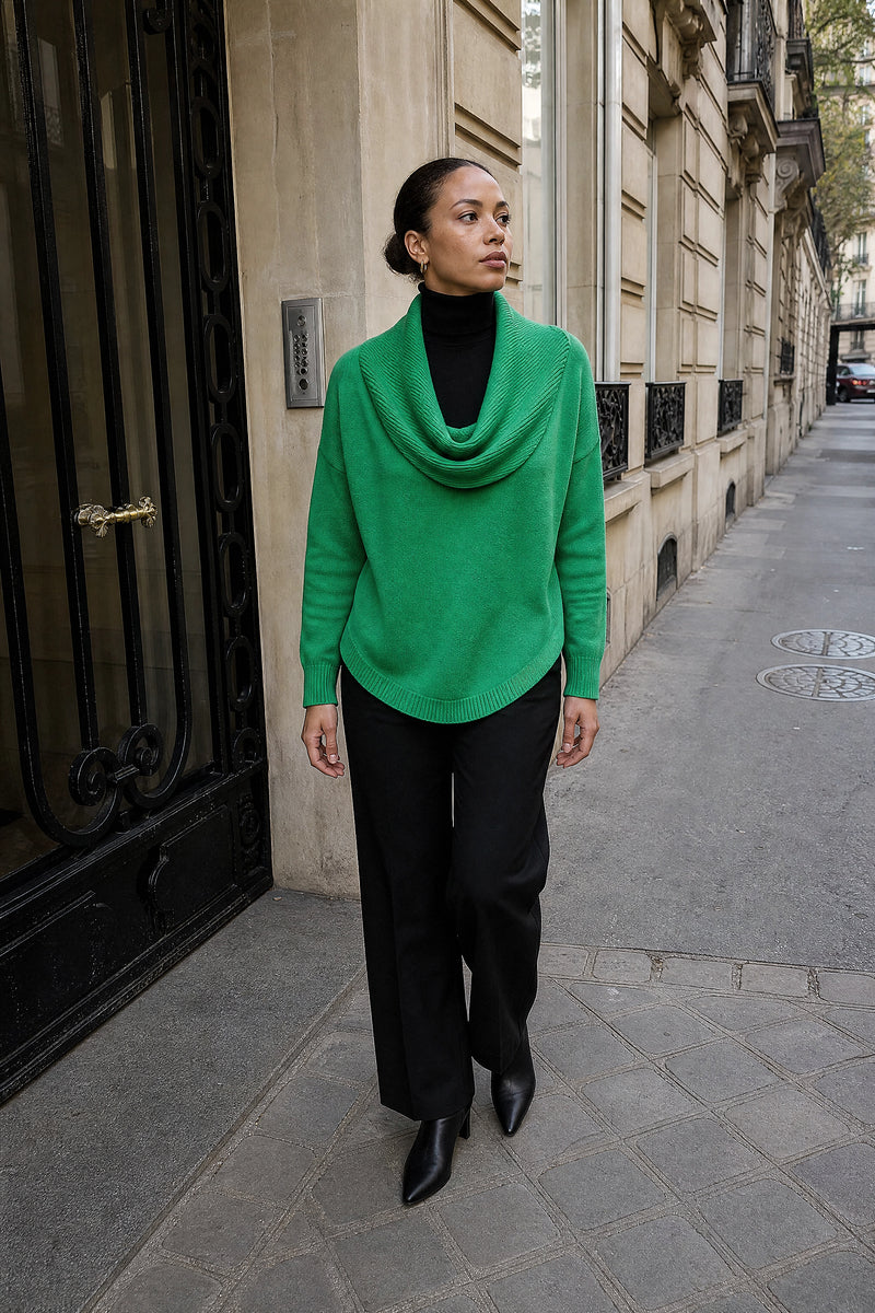 SOFAINE-V7-LIFE-Daria | Cowl Neck Sweater in Green, street-style view