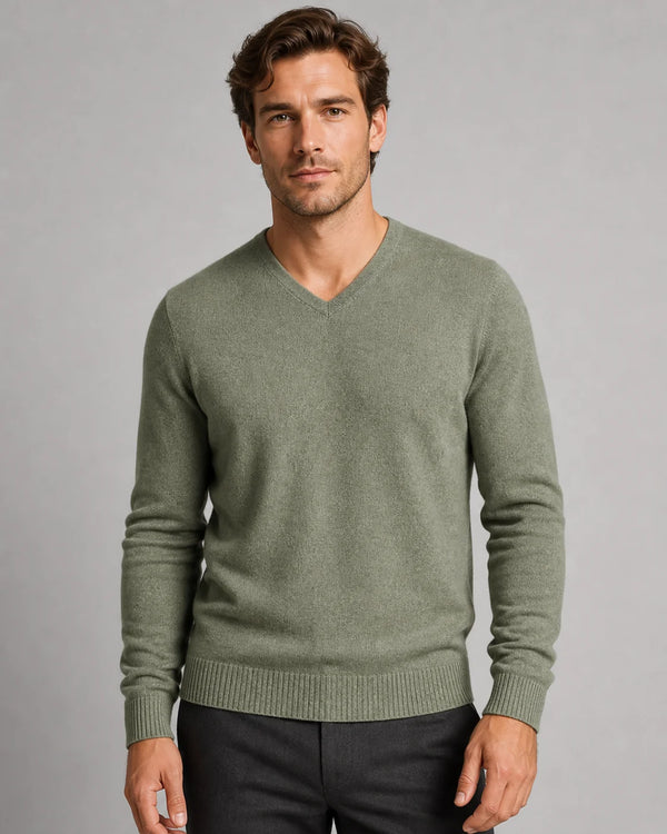 Sofaine Ezekiel cashmere V-neck sweater in Green, front hero worn