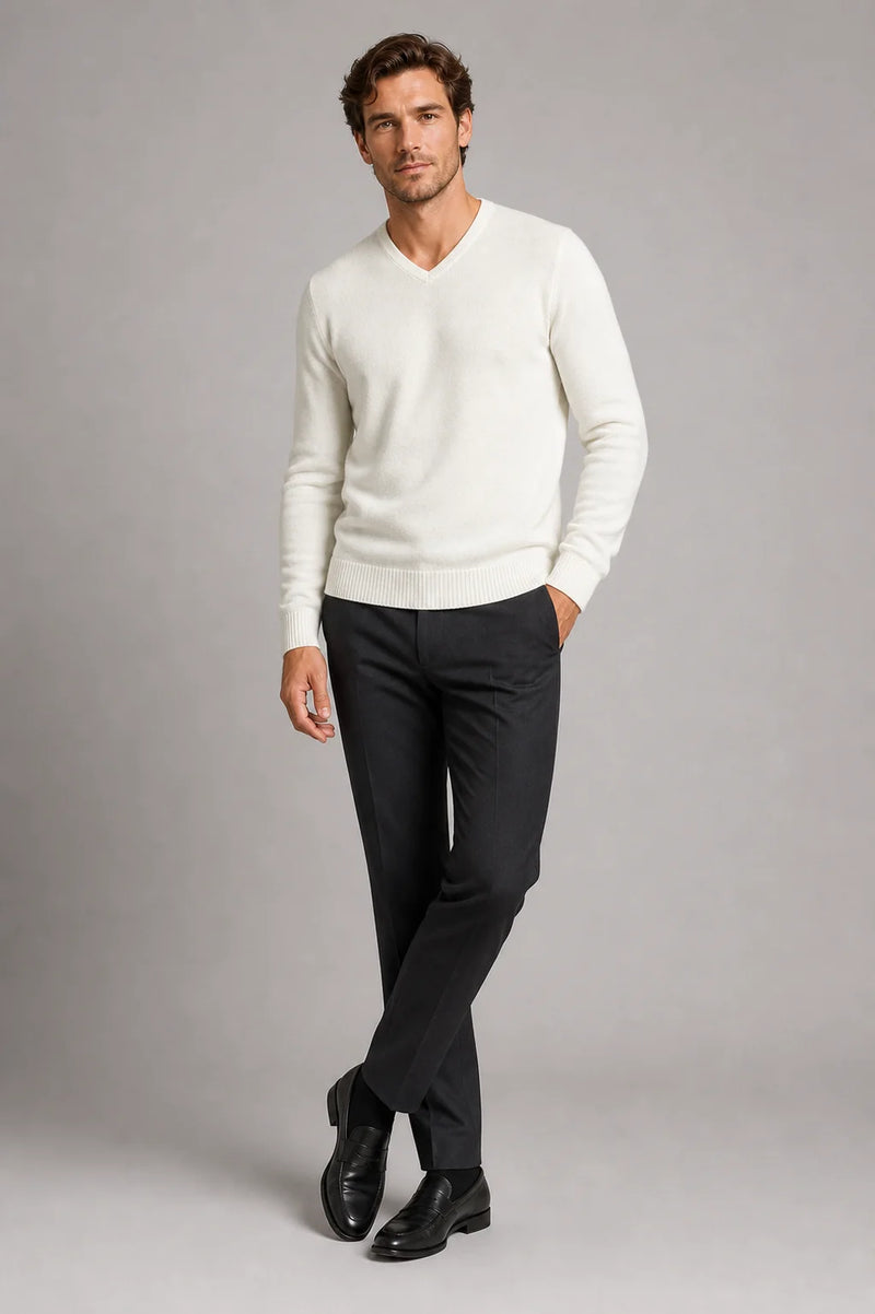 Sofaine Ezekiel cashmere V-neck sweater in White, worn front