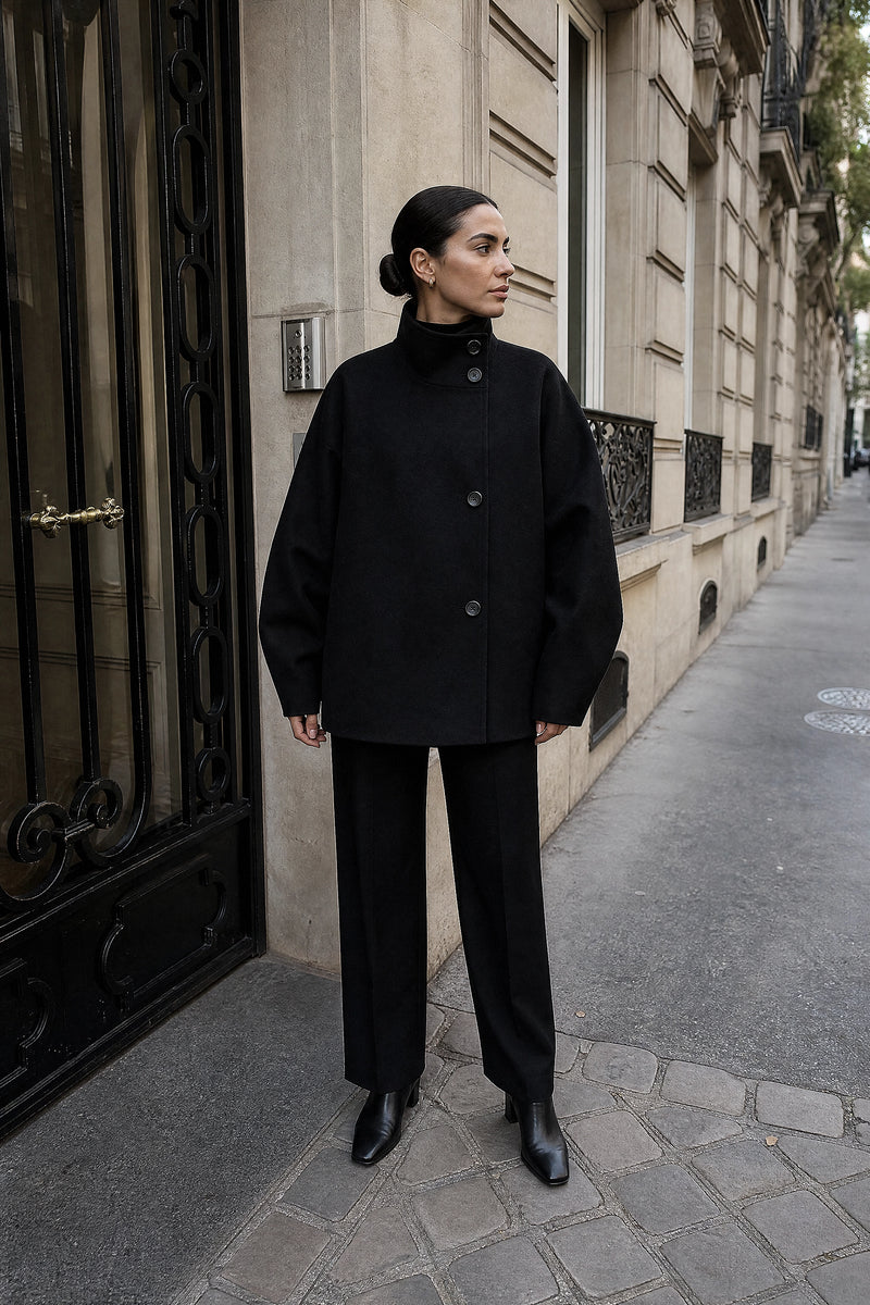SOFAINE-V7-LIFE-Fernanda | Stand-Up Collar Coat in Black, street-style view