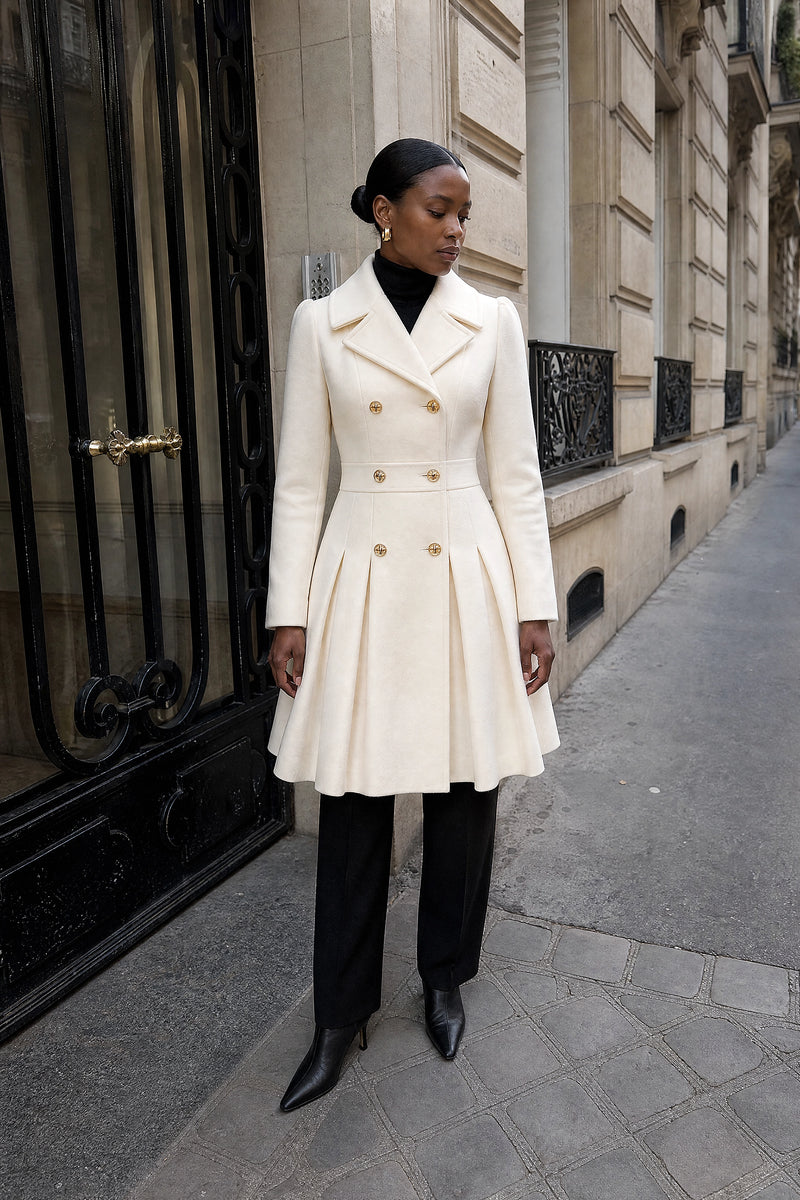 SOFAINE-V7-LIFE-Flora | Double Button Coat in White, street-style view