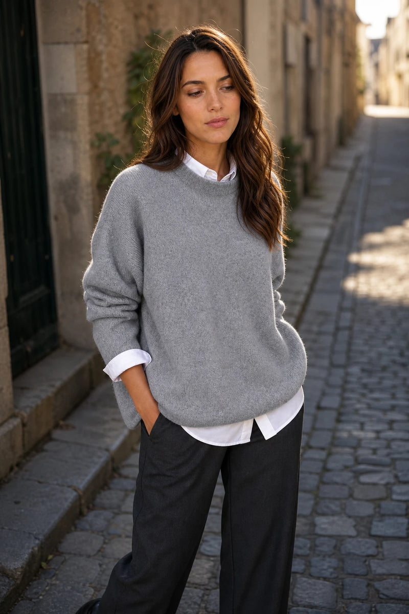 SOFAINE-V7-LIFE-Opal | Cashmere-Feel Knit Sweater in Gray, street-style view