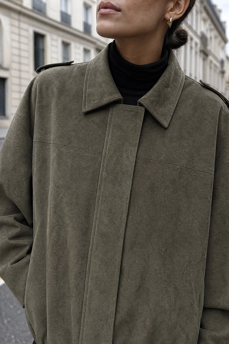 SOFAINE-V7-LIFE-Harlow | Suede-Feel Jacket in Army Green, detail close-up