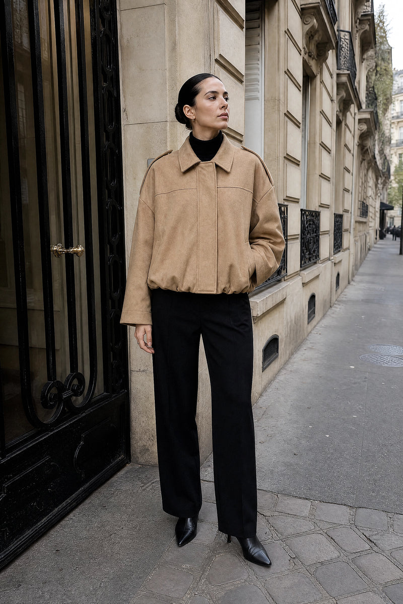 SOFAINE-V7-LIFE-Harlow | Suede-Feel Jacket in Camel, street-style view