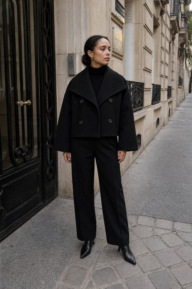 SOFAINE-V7-LIFE-Harmony | Tailored Jacket in Black, street-style view