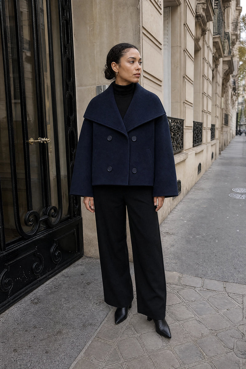 SOFAINE-V7-LIFE-Harmony | Tailored Jacket in Dark Blue, street-style view