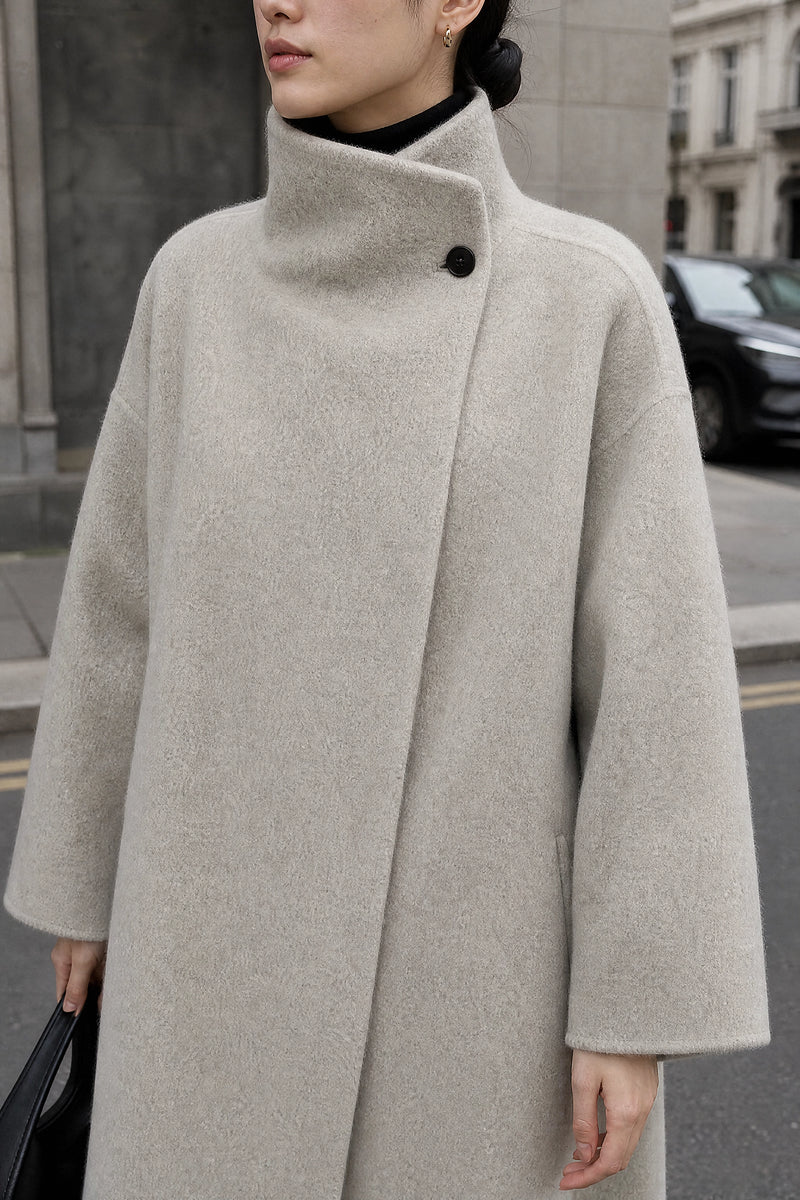 SOFAINE-V7-LIFE-Hester | Asymmetric Coat in Flower Rice, detail close-up