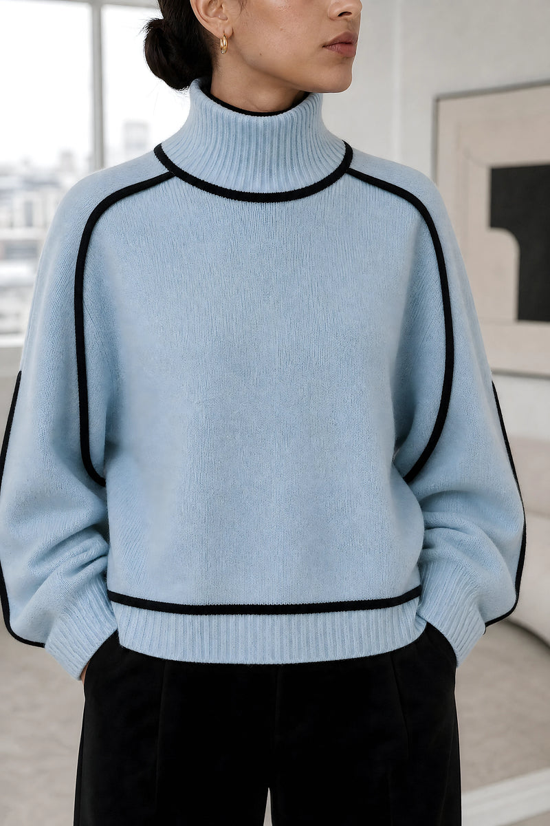 Inez | Turtleneck Sweater in Blue, fabric close-up
