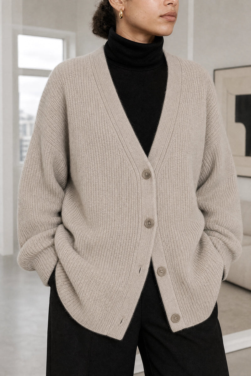 Jasmine | Cashmere-Feel Cardigan in Beige, fabric close-up