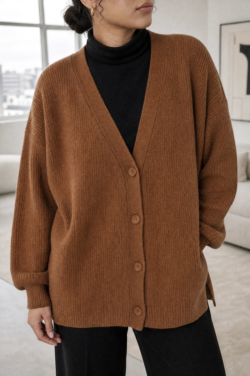 Jasmine | Cashmere-Feel Cardigan in Brown, fabric close-up