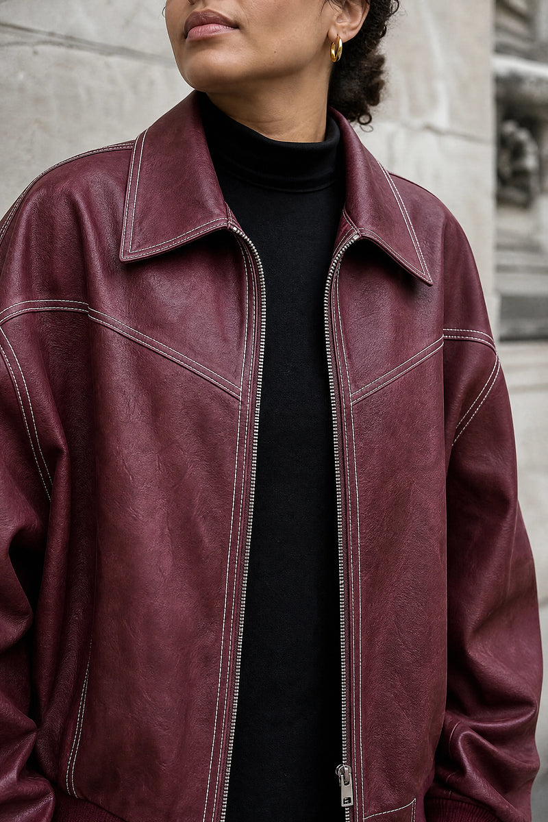 SOFAINE-V7-LIFE-Jolene | Bomber Jacket in Burgundy, detail close-up