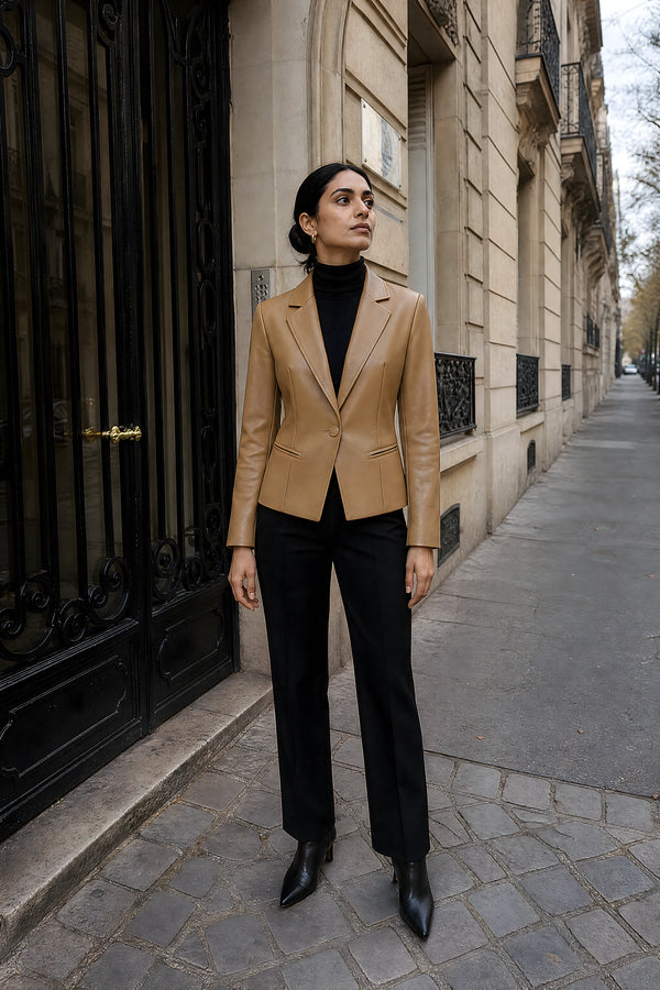 SOFAINE-V7-LIFE-Josie | Vegan Leather Blazer in Camel, street style