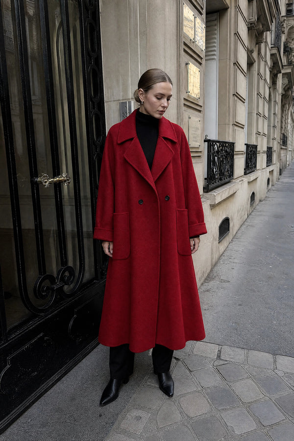 SOFAINE-V7-LIFE-Julie | Wool-Feel Coat in Red, street-style view