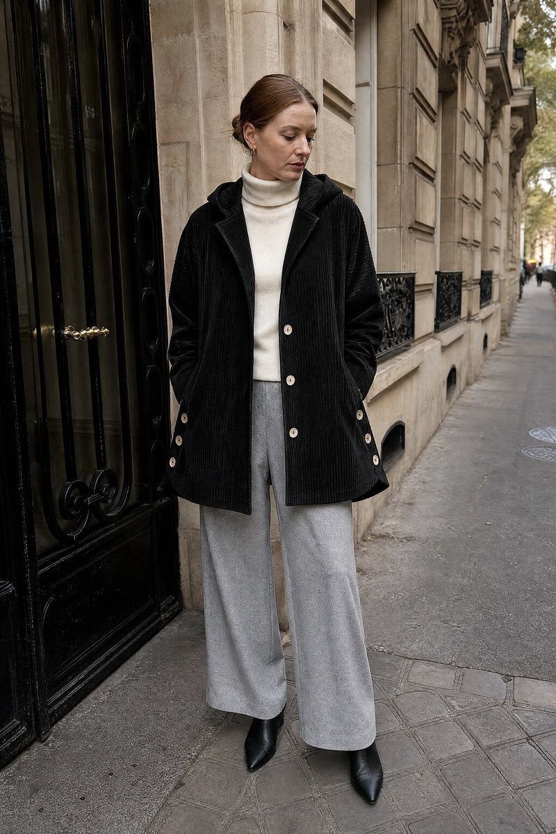 SOFAINE-V7-LIFE-Laura | Corduroy Hooded Jacket in Black, street-style view