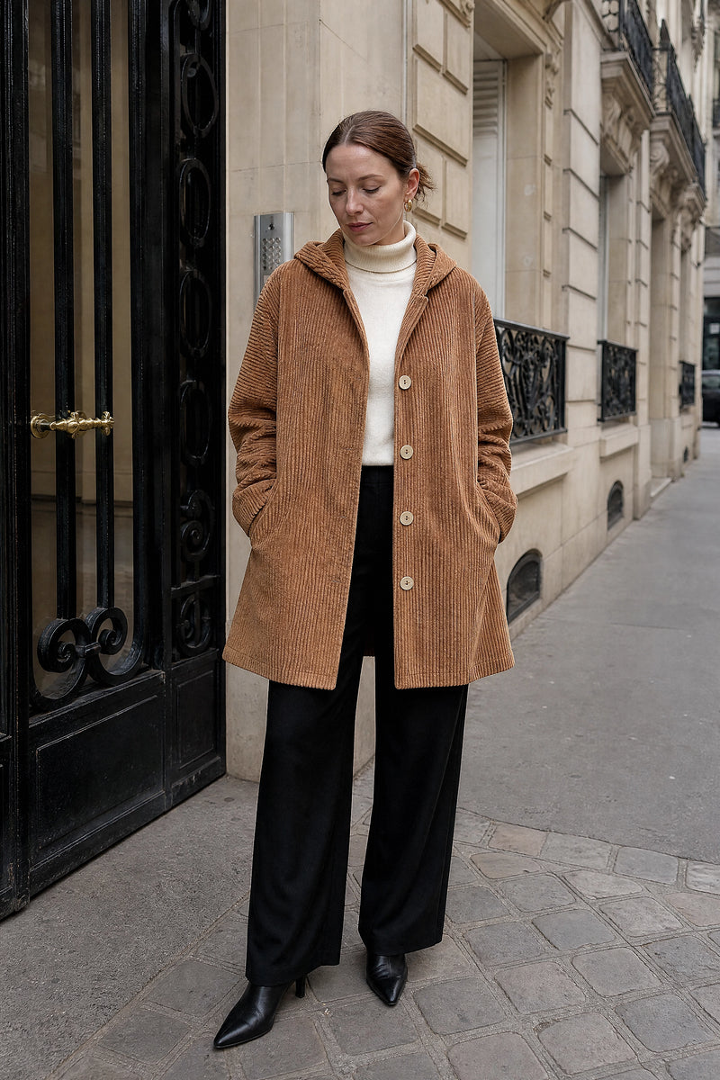 SOFAINE-V7-LIFE-Laura | Corduroy Hooded Jacket in Khaki, street-style view