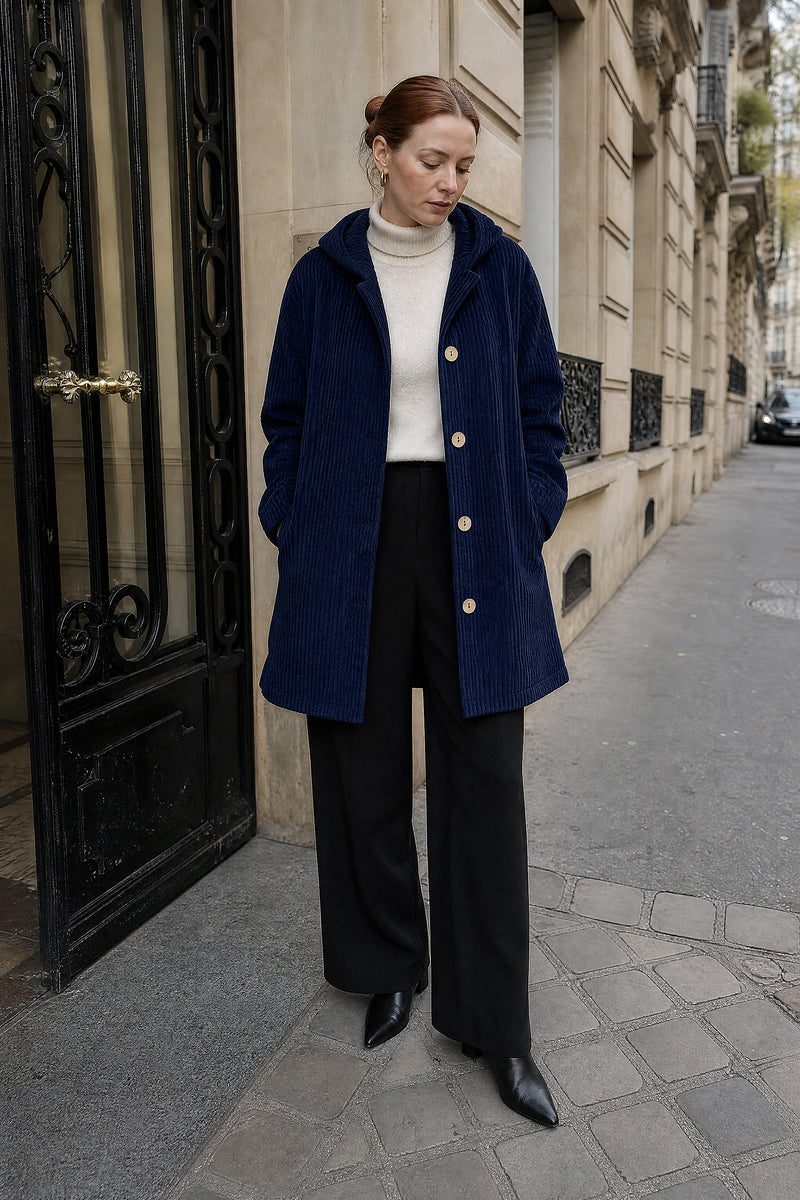 SOFAINE-V7-LIFE-Laura | Corduroy Hooded Jacket in Navy, street-style view