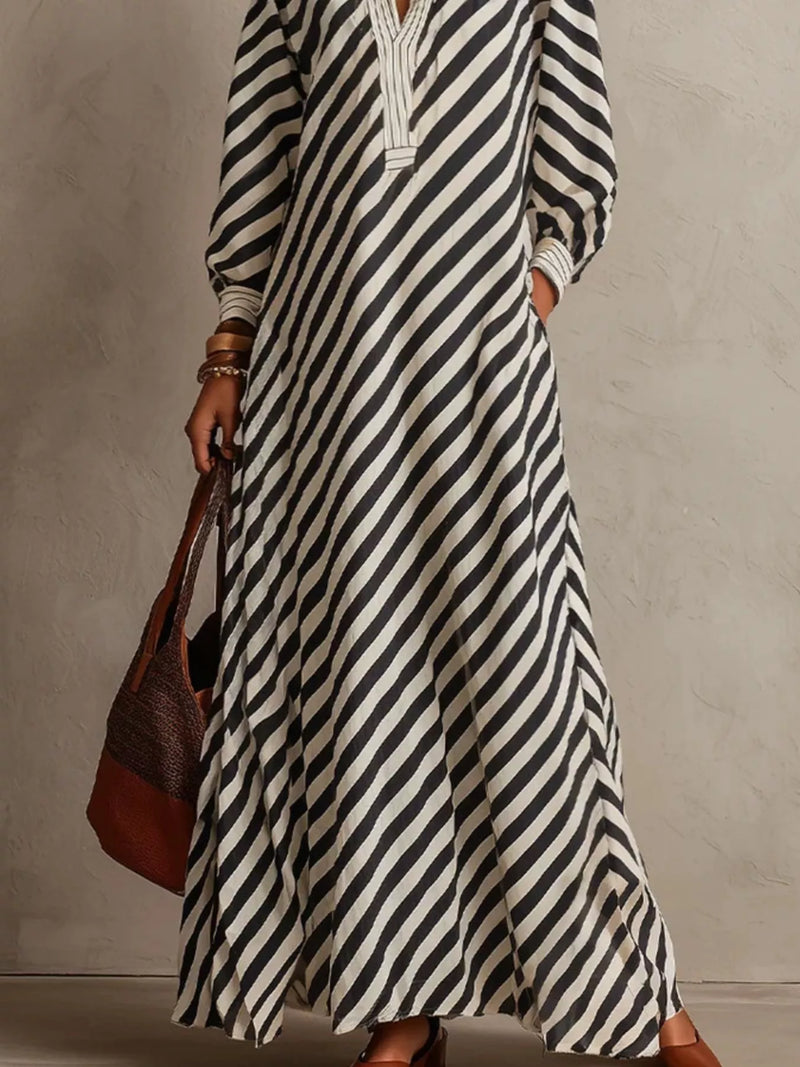 Striped Long Sleeve Maxi Dress for Women with V Neck and Pockets in Black, pocket detail