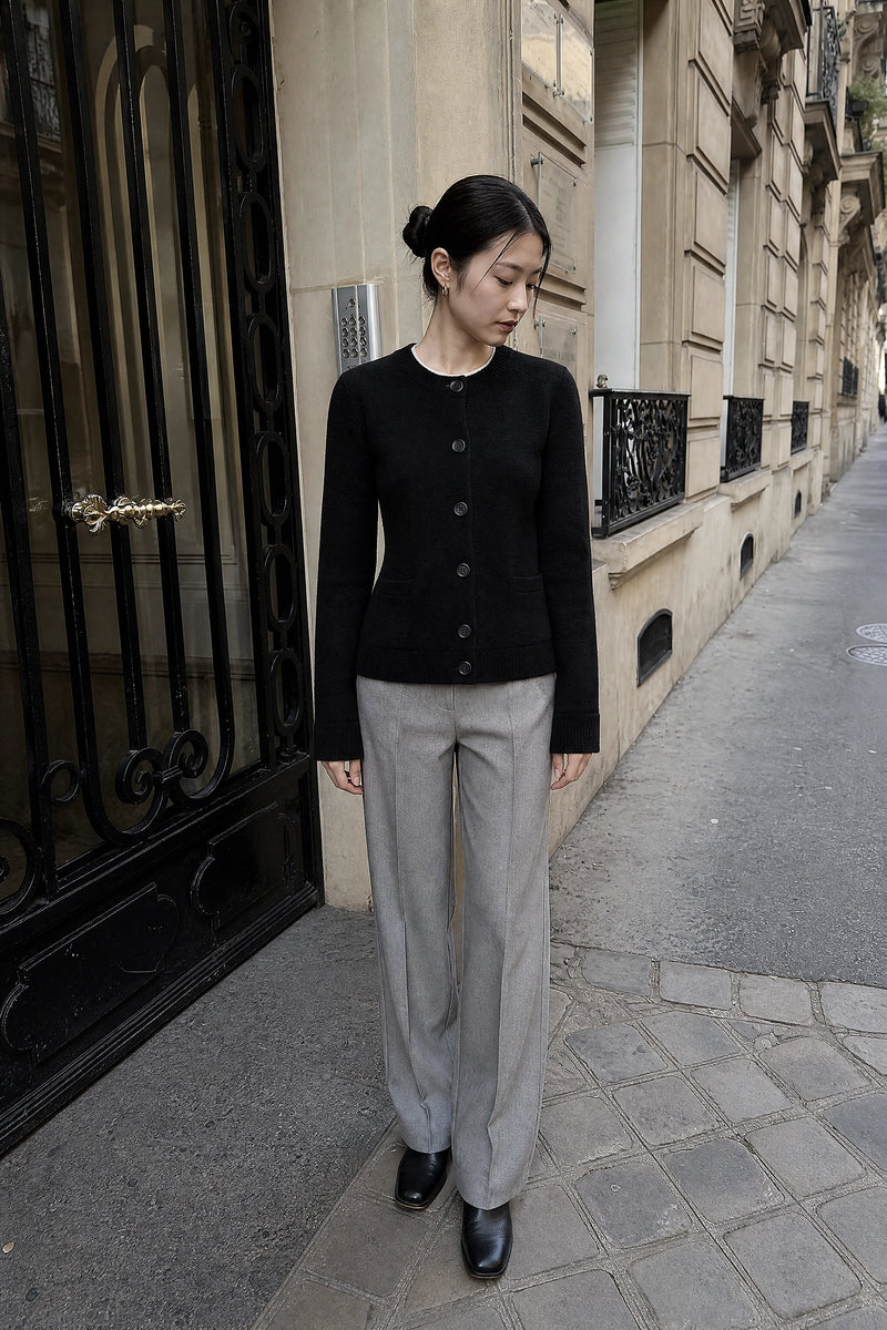 SOFAINE-V7-LIFE-Nicole | Classic Knit Cardigan in Black, street-style view