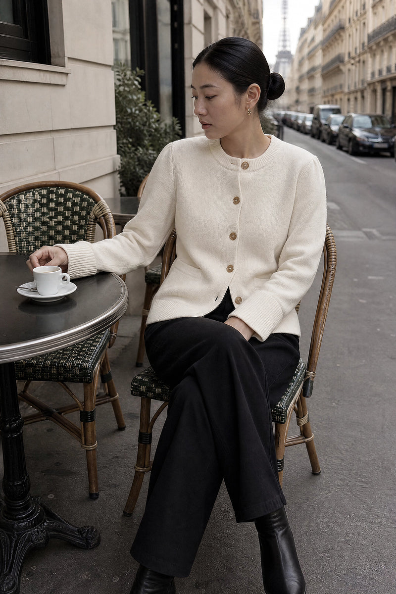 SOFAINE-V7-LIFE-Nicole | Classic Knit Cardigan in Ivory, café scene