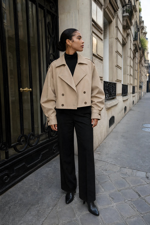 SOFAINE-V7-LIFE-Paloma | Oversized Trench Coat in Camel, street-style view