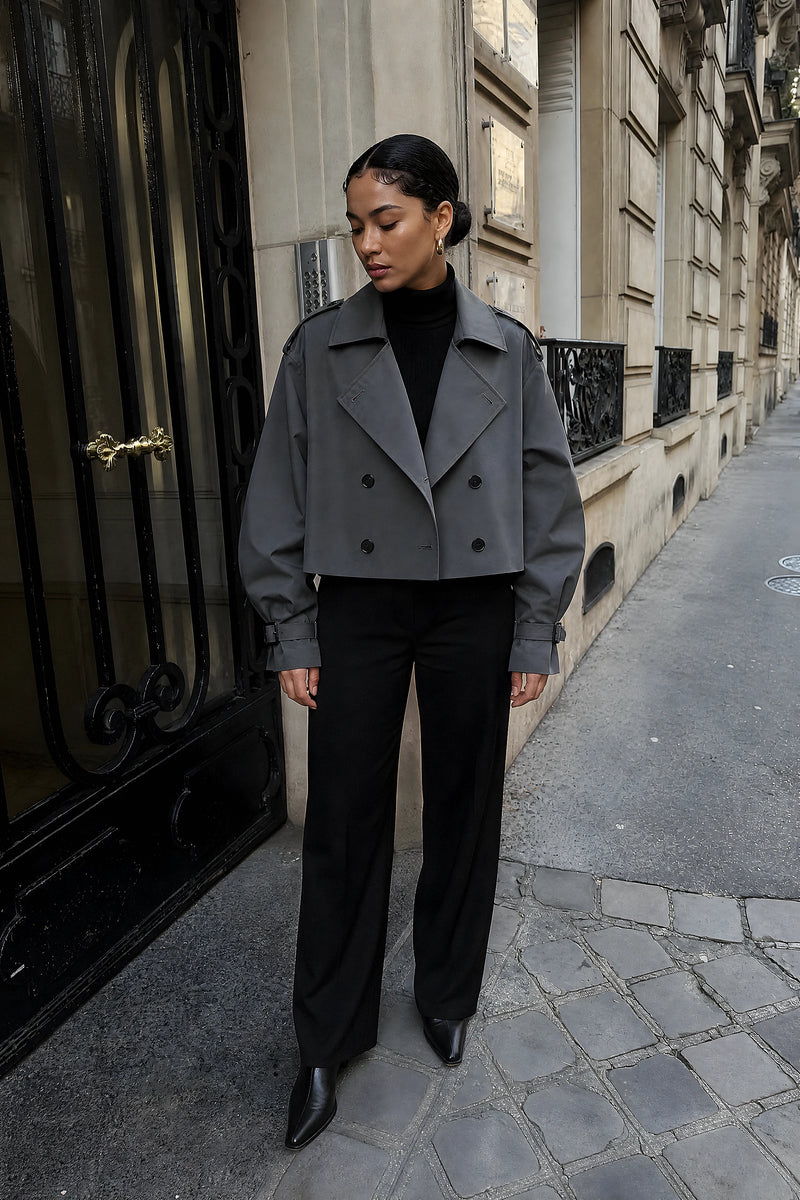 SOFAINE-V7-LIFE-Paloma | Oversized Trench Coat in Dark Grey, street-style view